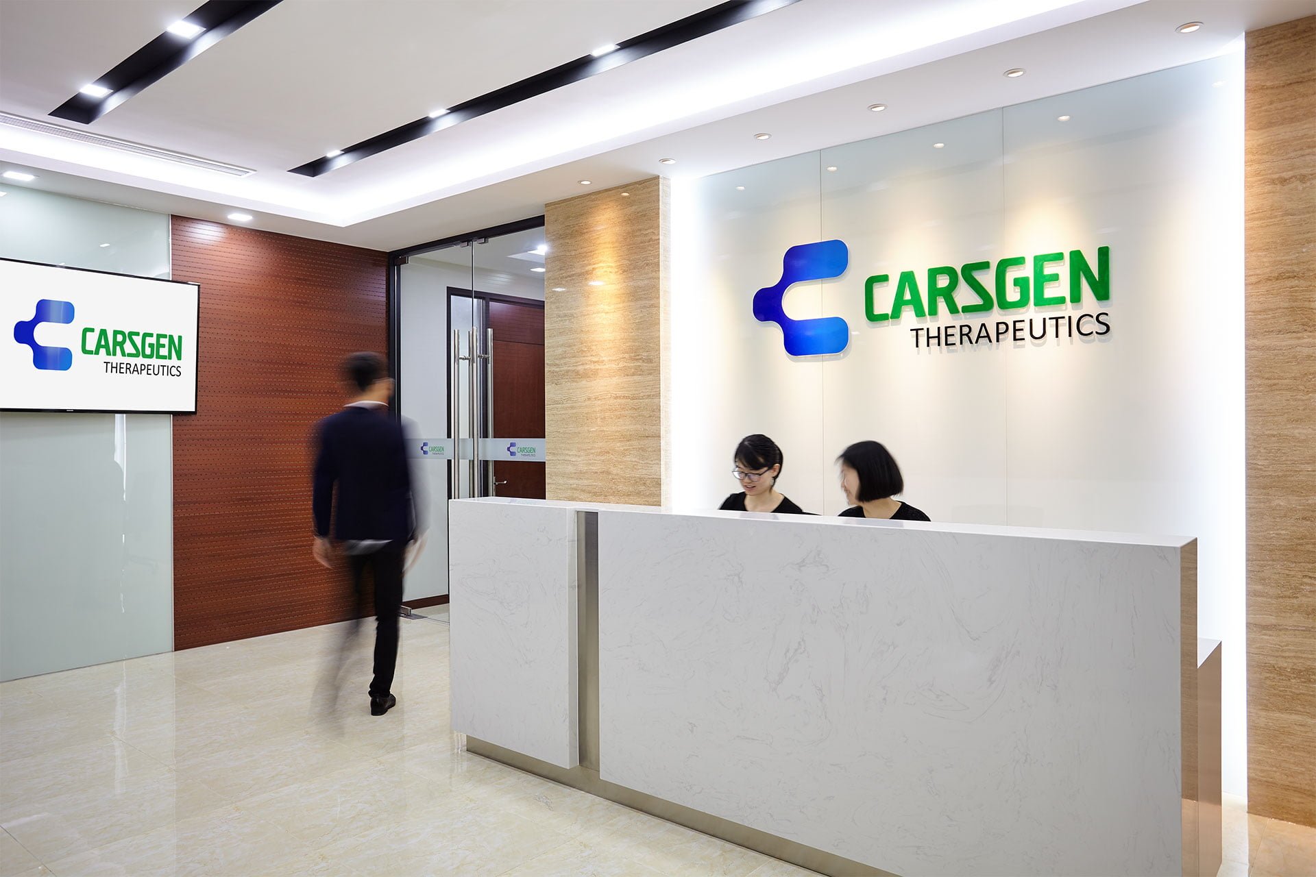 CarsGen corporate photography on-location in their labs in shanghai. Shanghai photo studio specialized in corporate photography.