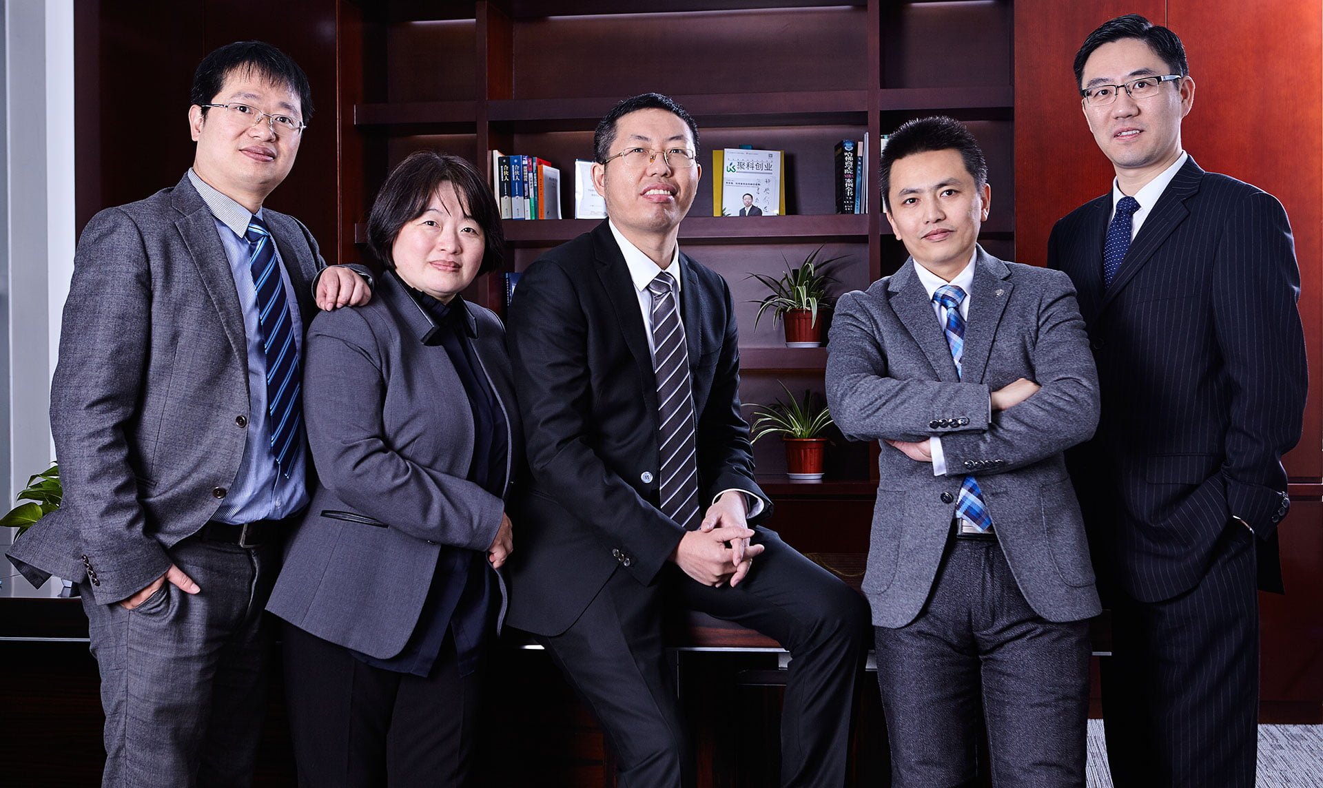 CarsGen corporate photography on-location in their labs in shanghai. Shanghai photo studio specialized in corporate photography.
