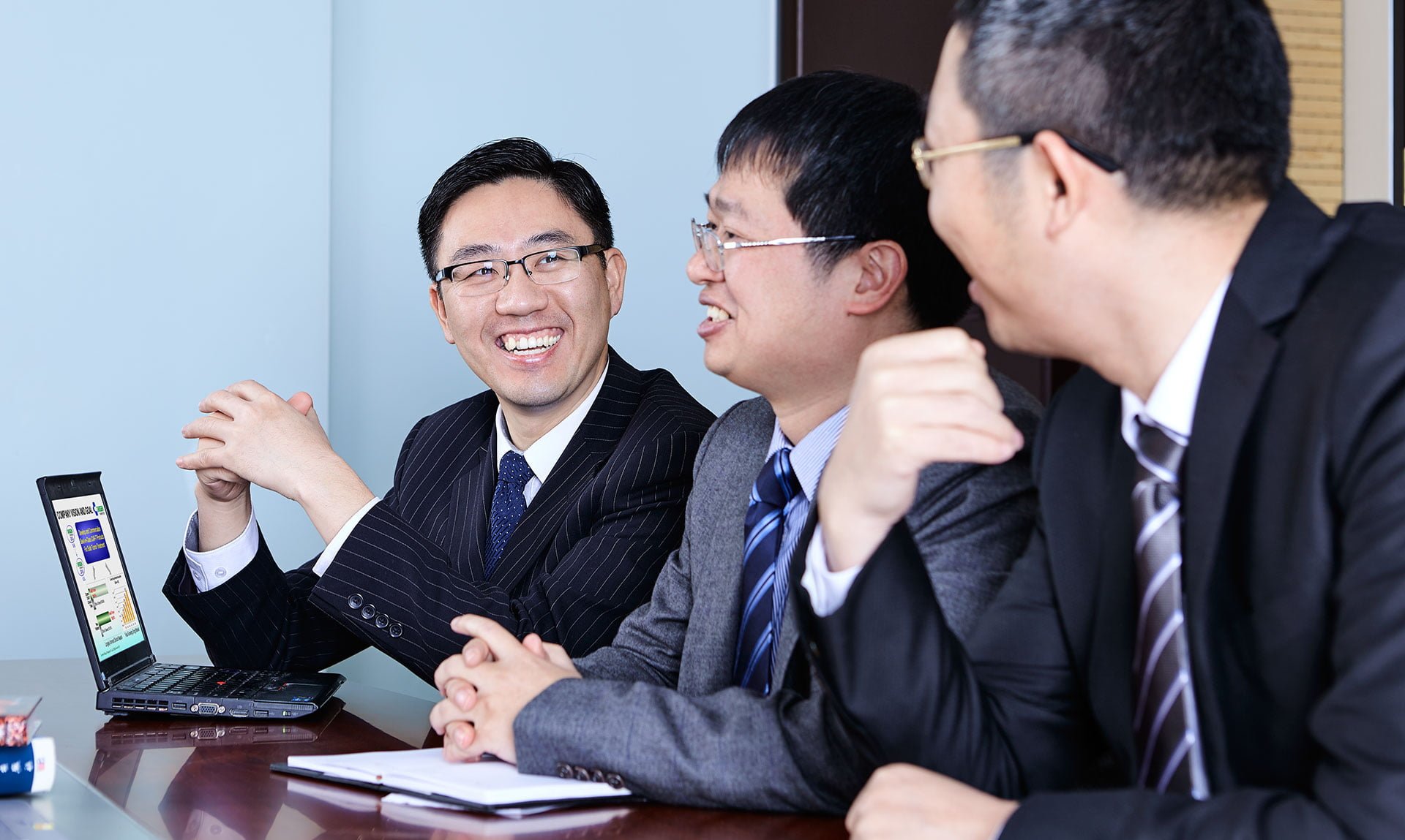 CarsGen corporate photography on-location in their labs in shanghai. Shanghai photo studio specialized in corporate photography.