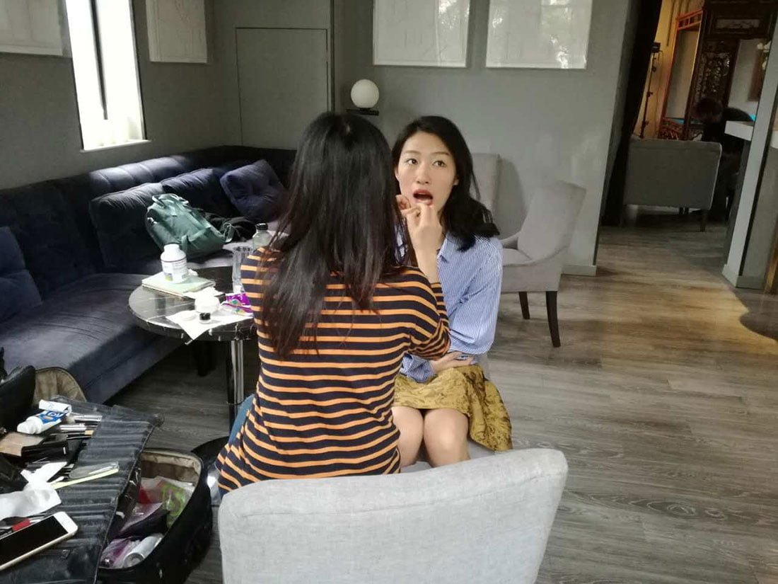 Behind the Scenes: Jeremy and Xiaohe posing for a fashion lifestyle editorial. Shanghai photo studio specialized in lifestyle photography.