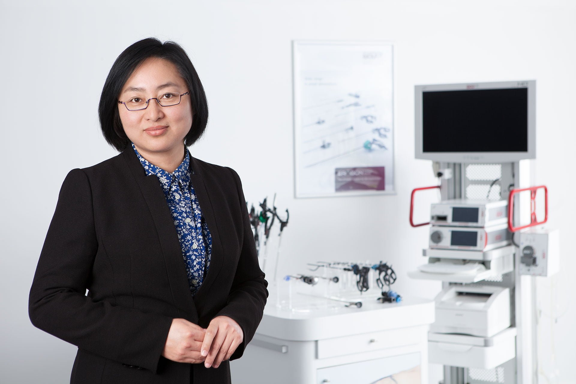 Richard Wolf Medical instruments, corporate photography on-location in their shanghai labs. Shanghai photo studio specialized in corporate photography.